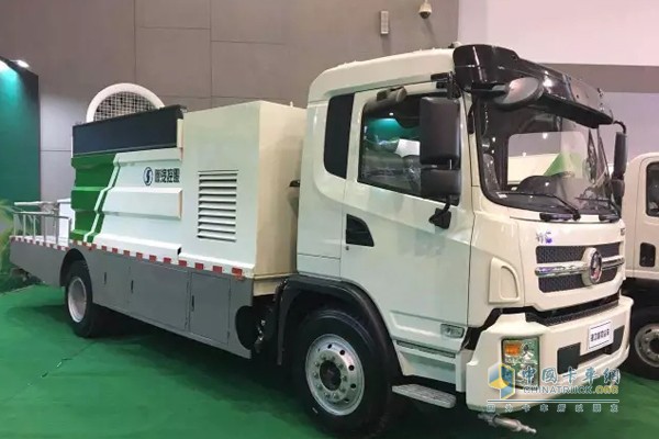 軒德全新多功能抑塵車亮相西安環衛裝備展