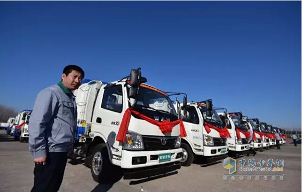 五征推板式自裝卸式環衛車優勢顯著