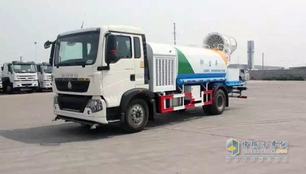 中國重汽HOWO T5G抑塵車